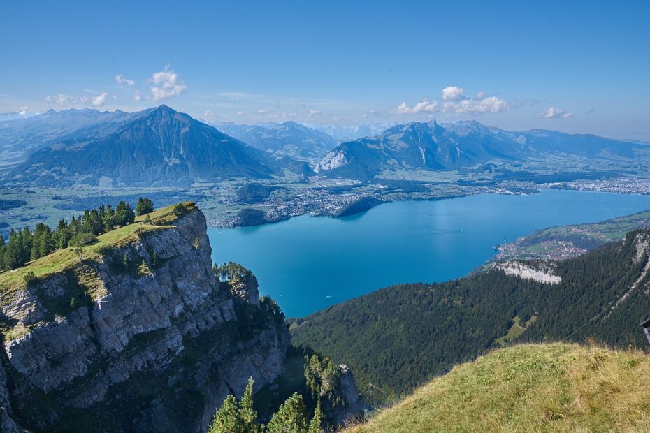 Wohnort Schweiz – Neue UBS-Studie zeigt: Mittelzentren sind die attraktivsten Wohnorte für Familien in der Schweiz